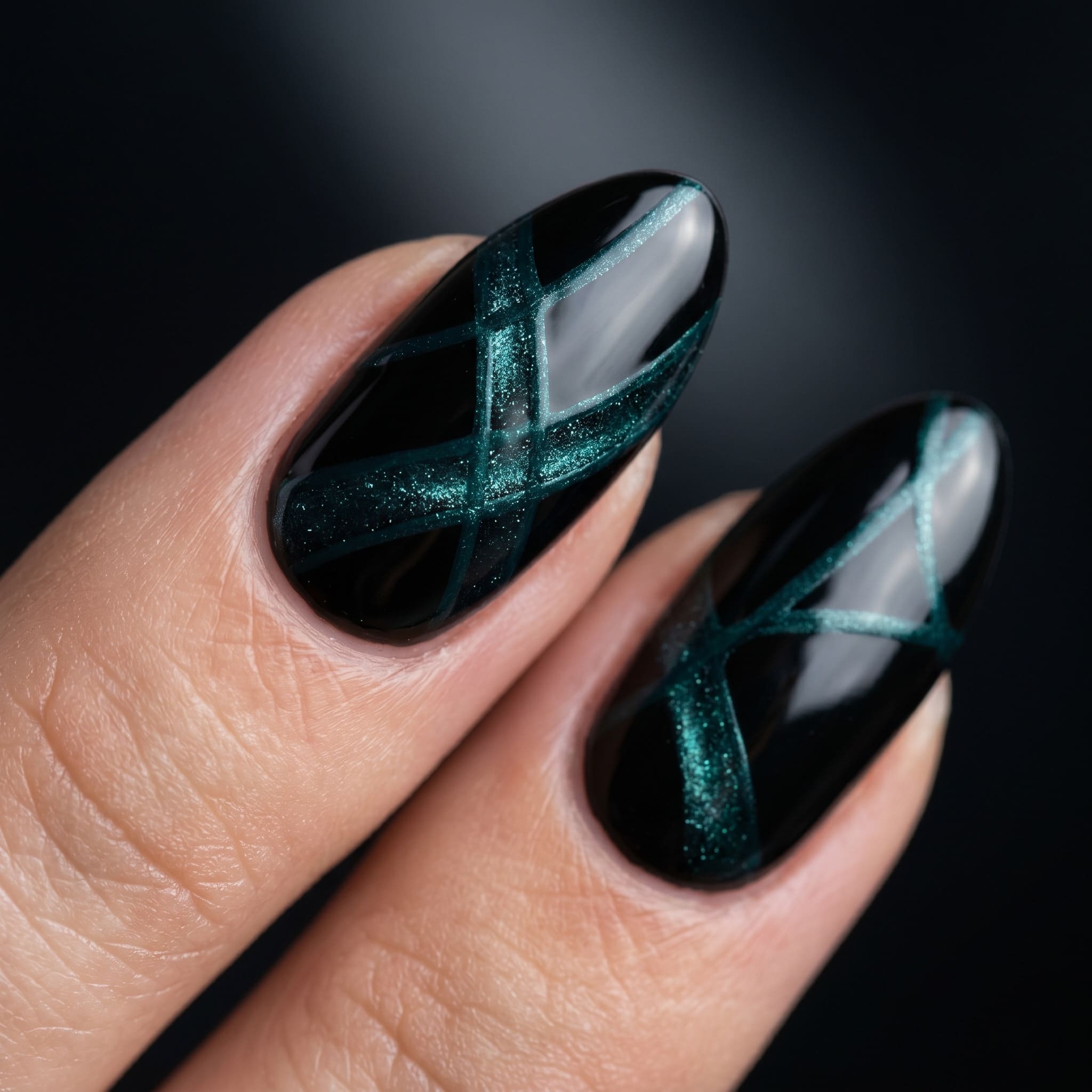 Masterbest şeffaf teal-yeşil cat eye liner gel CE11 8ml tırnak üzerinde uygulama